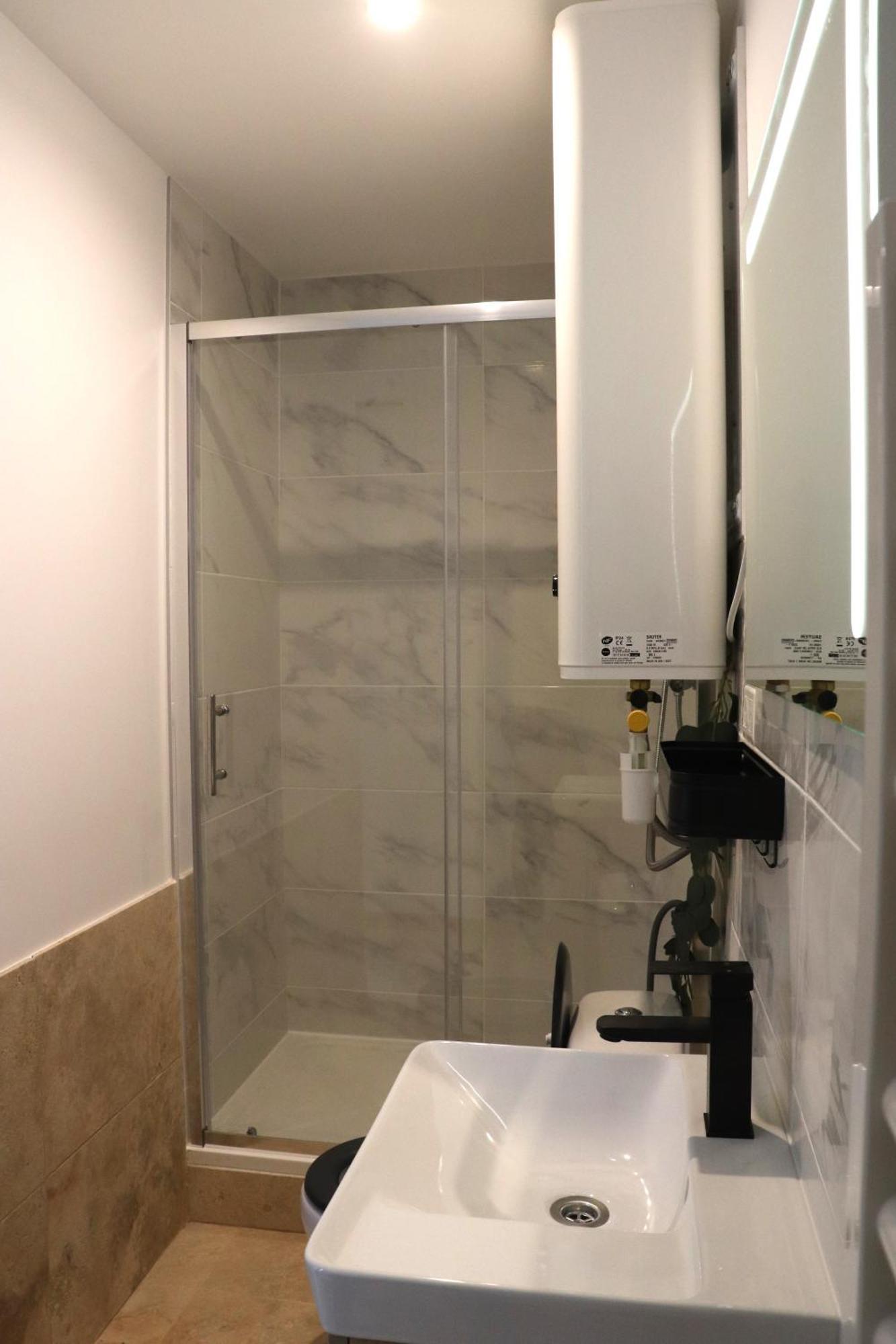 Superbes Appartements Modernes Et Neufs Bagnols-sur-Cèze المظهر الخارجي الصورة